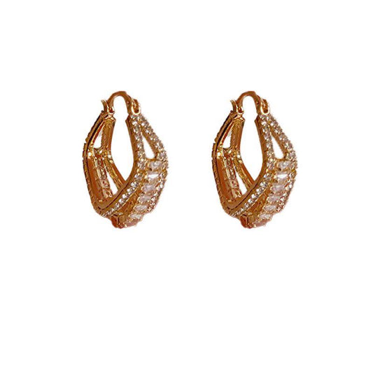 Geometric Full-Pavé Hoop Earrings – 14K Gold Plated | 几何满钻轻奢耳扣