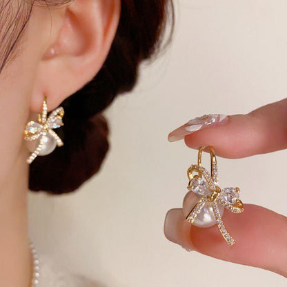 Bow Pearl Drop Earrings – Micro-Pavé Gold Design | 微镶锆石蝴蝶结珍珠两戴耳环