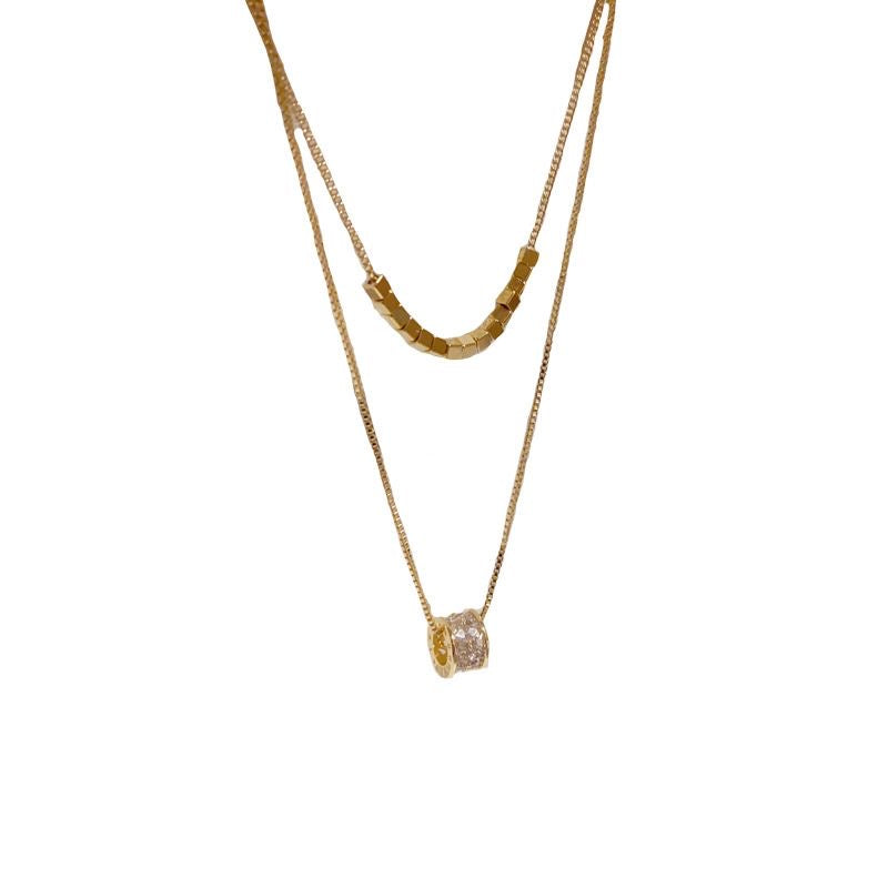 Double-Layer Gold Necklace｜双层叠戴方块弧链 × 镶钻圆柱吊坠项链