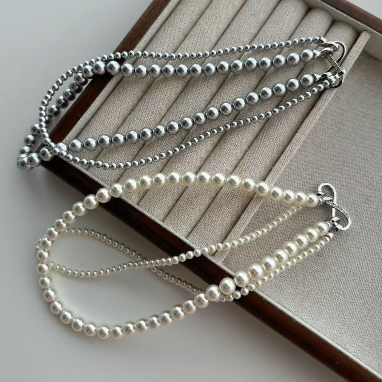 Double-layered Swarovski pearl necklace | 双层施华洛珍珠项链